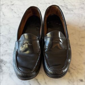 Vintage Women’s black GH Bass Weejuns Penny Loafers 
Size 10